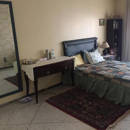 Room In Guest Room - Property Located In A Quiet Area Close To The Train Station And Town Casablanca Zewnętrze zdjęcie